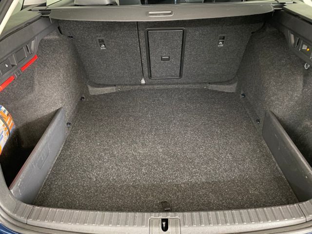 Octavia Combi Scout 2.0 TDI DSG 4x4 AHK+MATRIX