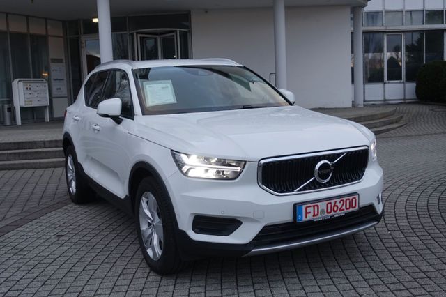 Volvo XC40 T4 AWD Momentum