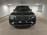 BMW X7 xDrive40i -Head-Up-Adap.Tempomat-360° Kamera  - BMW X7 xDrive40i Gebrauchtwagen