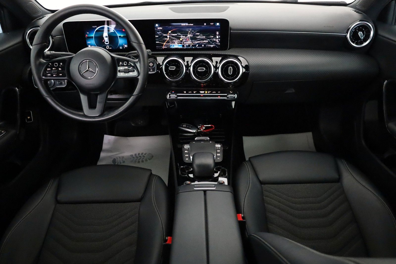 Fahrzeugabbildung Mercedes-Benz A 180 d Style Lim.T.Leder,Navi,LED,SH,Kamera