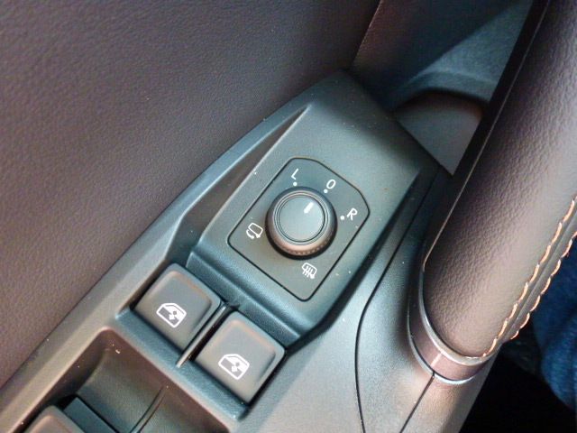 Fahrzeugabbildung CUPRA Formentor 1.5 TSI DSG + SHZ + Allwetter