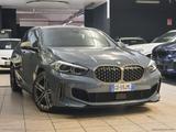 BMW M 135i xDrive - graue BMW 135