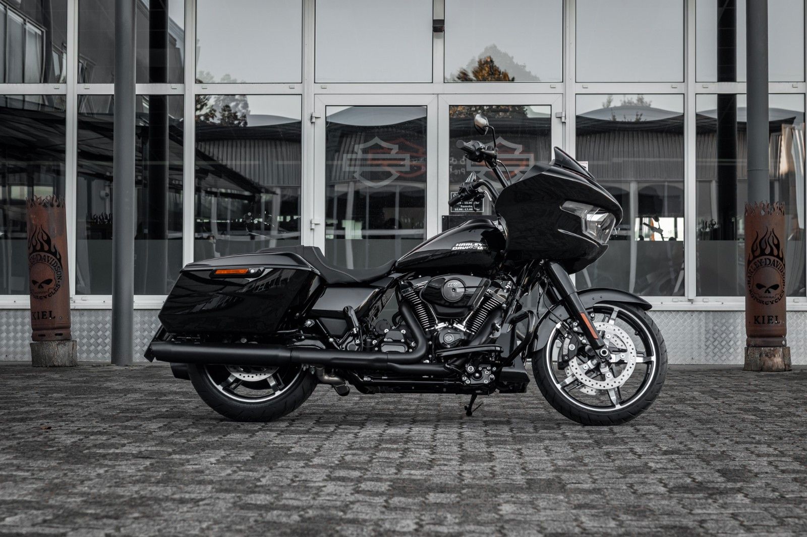 Fahrzeugabbildung Harley-Davidson ROAD GLIDE FLTRX 117ci MY25 - SOFORT VERFÜGBAR