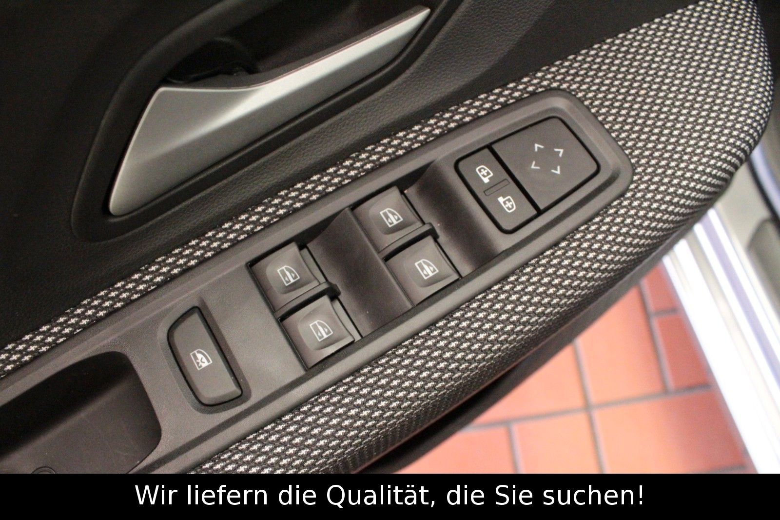 Fahrzeugabbildung Dacia Sandero Journey+ ECO-G 100 *Navi*Sitzhz*LPG