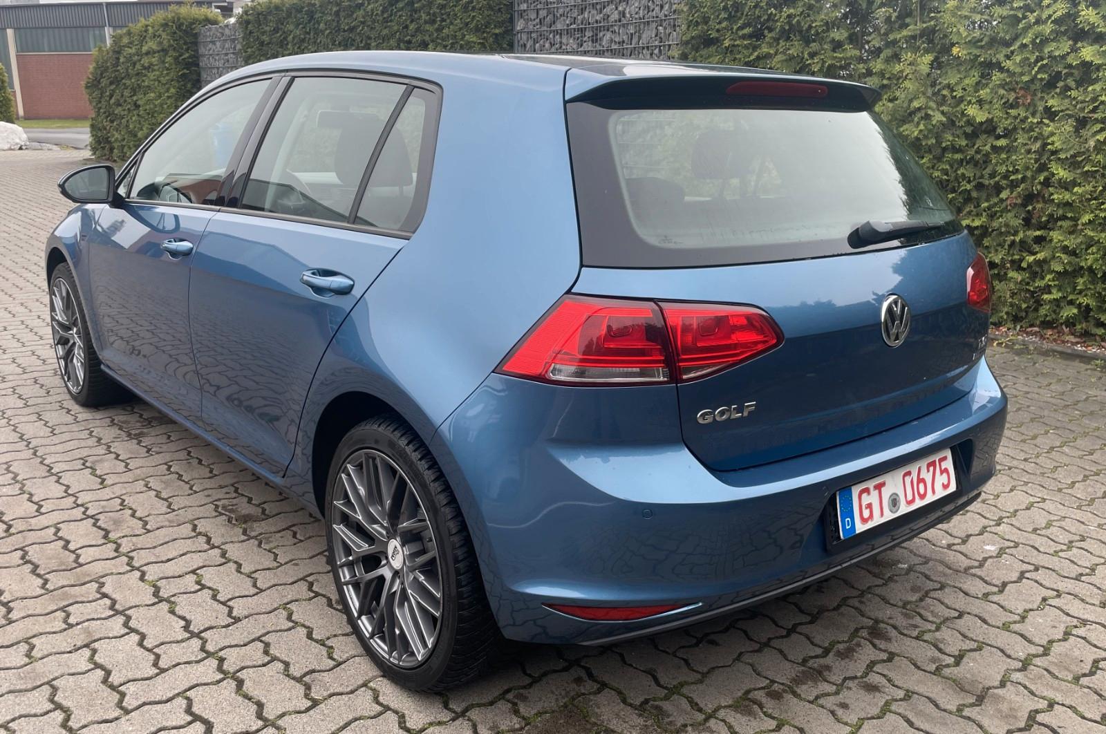 Volkswagen Golf VII Lim. Trendline BMT