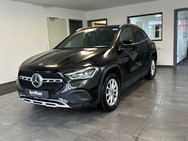 Mercedes-Benz GLA 250 e Style*LED*Kamera*Distronic*Spur