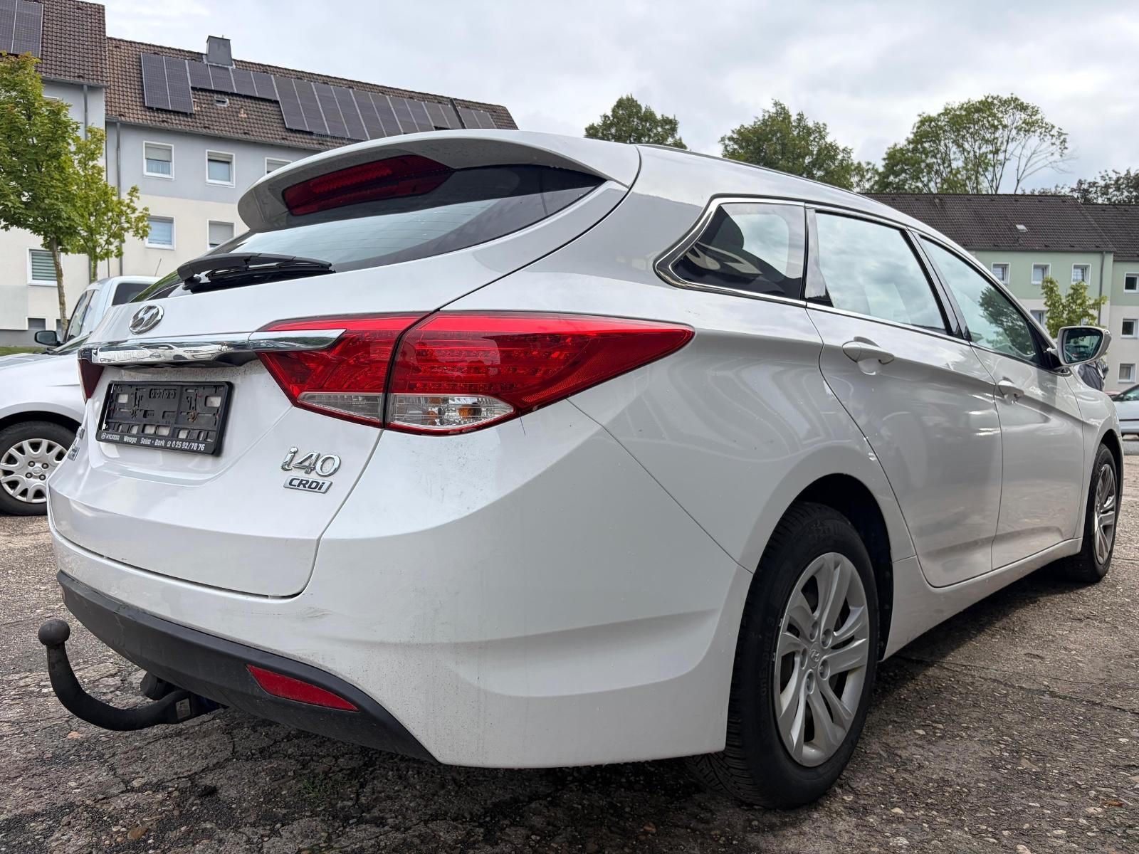 Hyundai i40 2015 — engine 1.685 cm³, 136 HP (100kW)