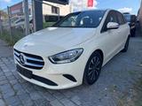 Mercedes-Benz B 180 B -Klasse B 180 d - mit Diesel-Antrieb: Beige, Sitzheizung, Kleinwagen