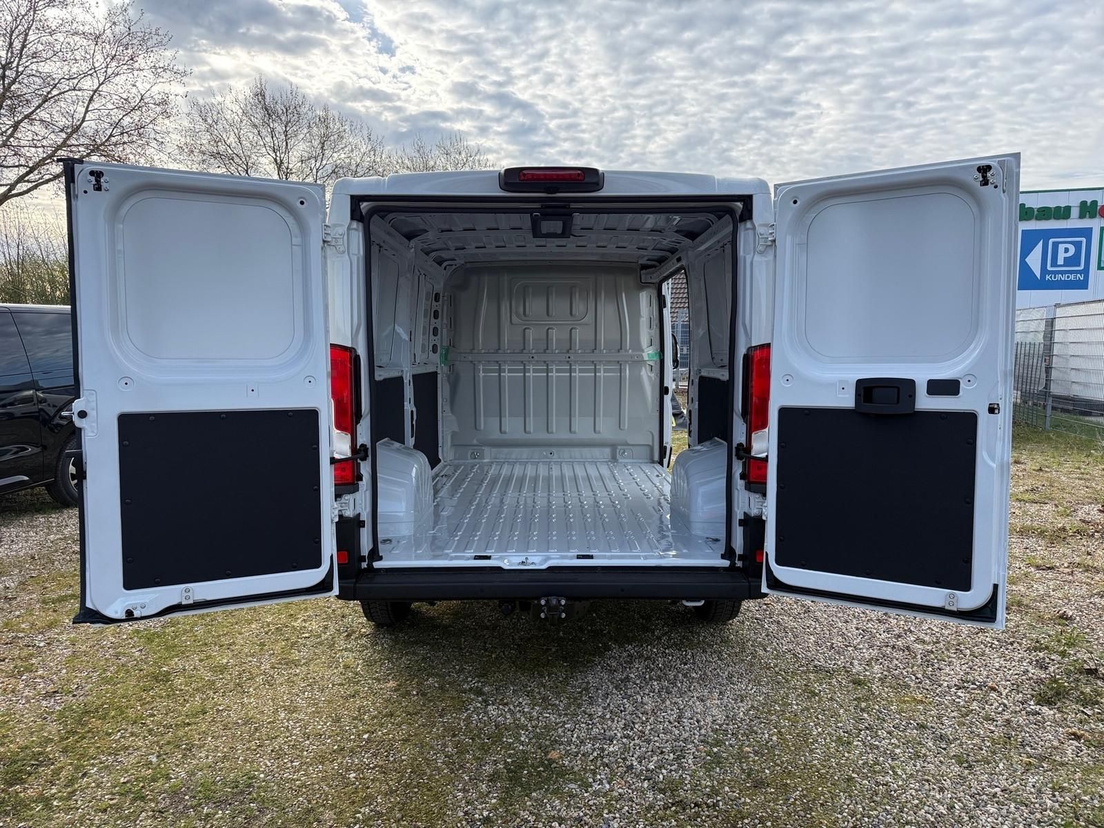 Fahrzeugabbildung Fiat Ducato L2H1 Kastenwagen 140 MT6