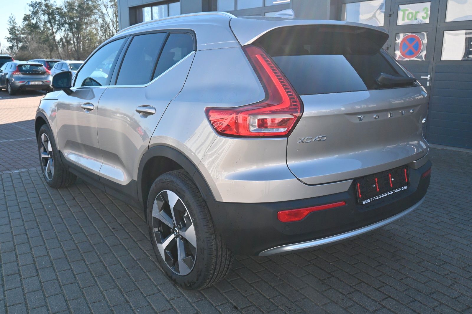 Fahrzeugabbildung Volvo XC40 B4 B DKG Plus Bright*STDHZG*BLIS*ACC