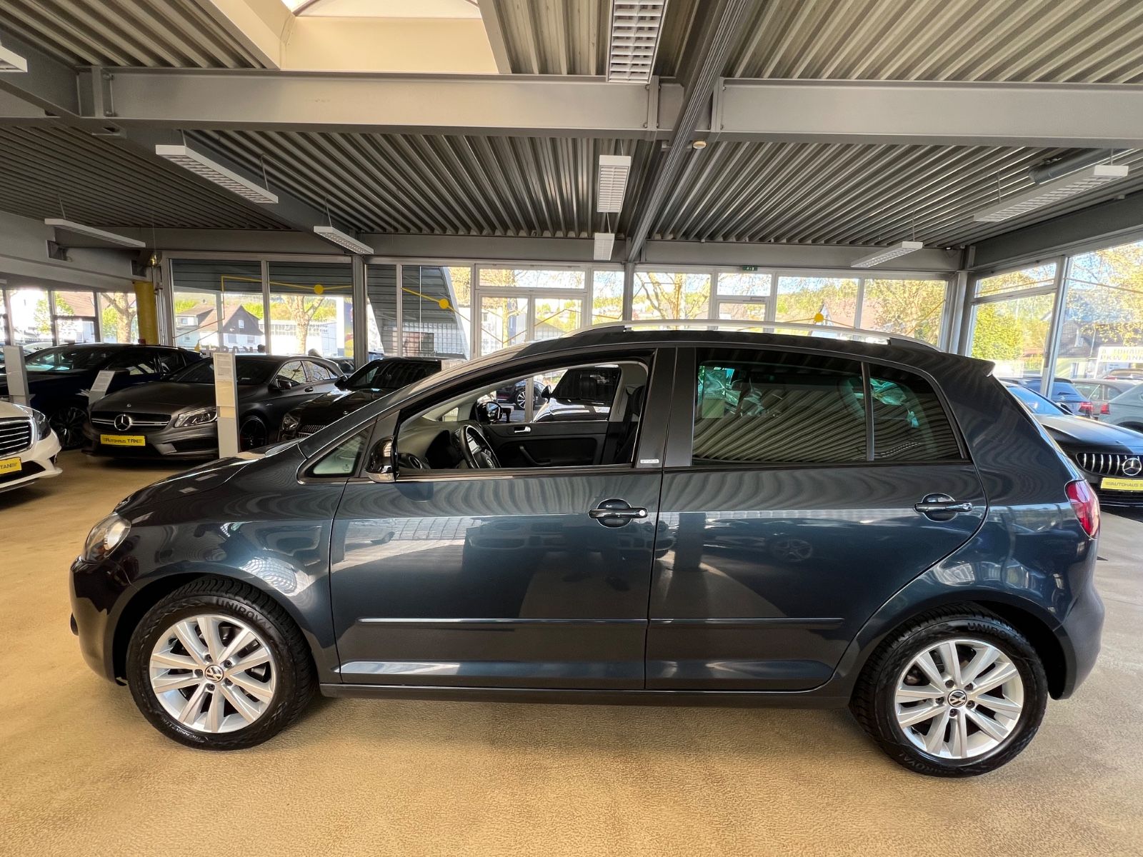 Fahrzeugabbildung Volkswagen Golf Plus DSG Style *SITZHEIZUNG*TEMPOMAT*1.HAND