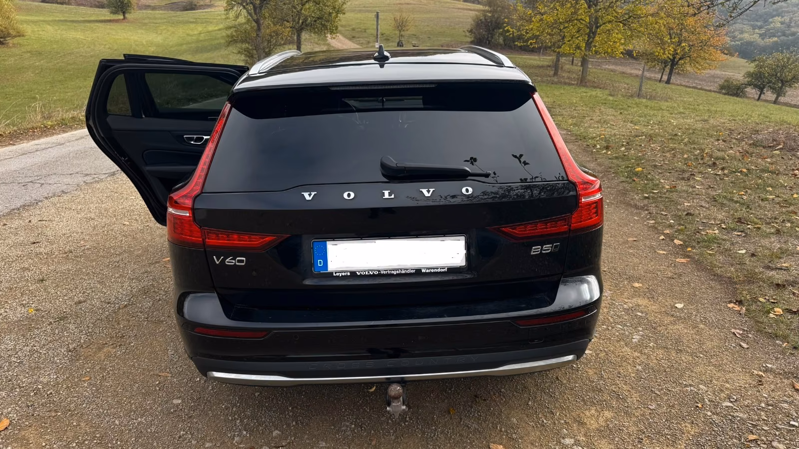Volvo V60 Cross Country B5 AWD Ultimate Auto Ultimate