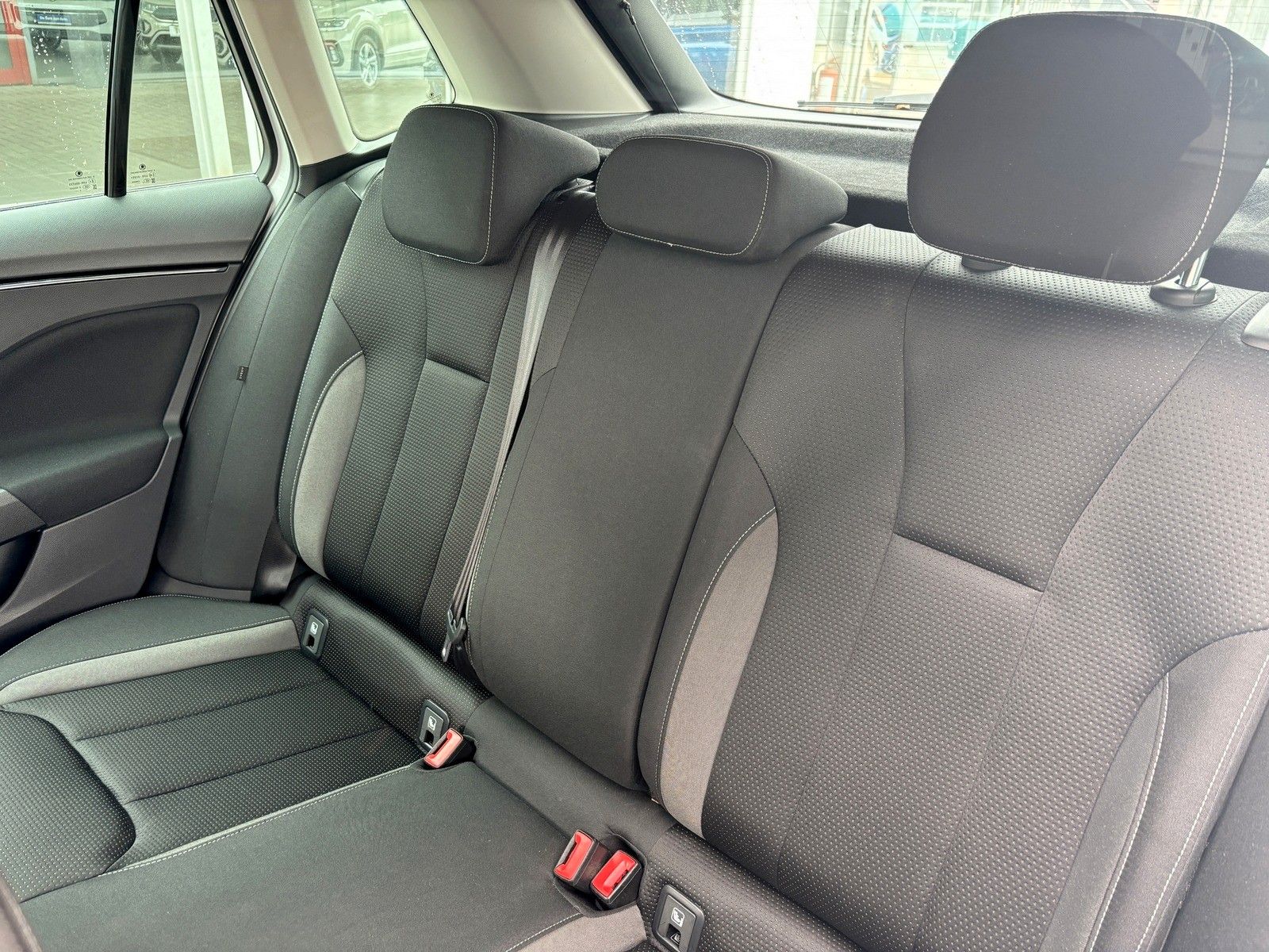 Fahrzeugabbildung SKODA Kamiq Tour 1.0 TSI +DSG +AHK +Kamera +Navi