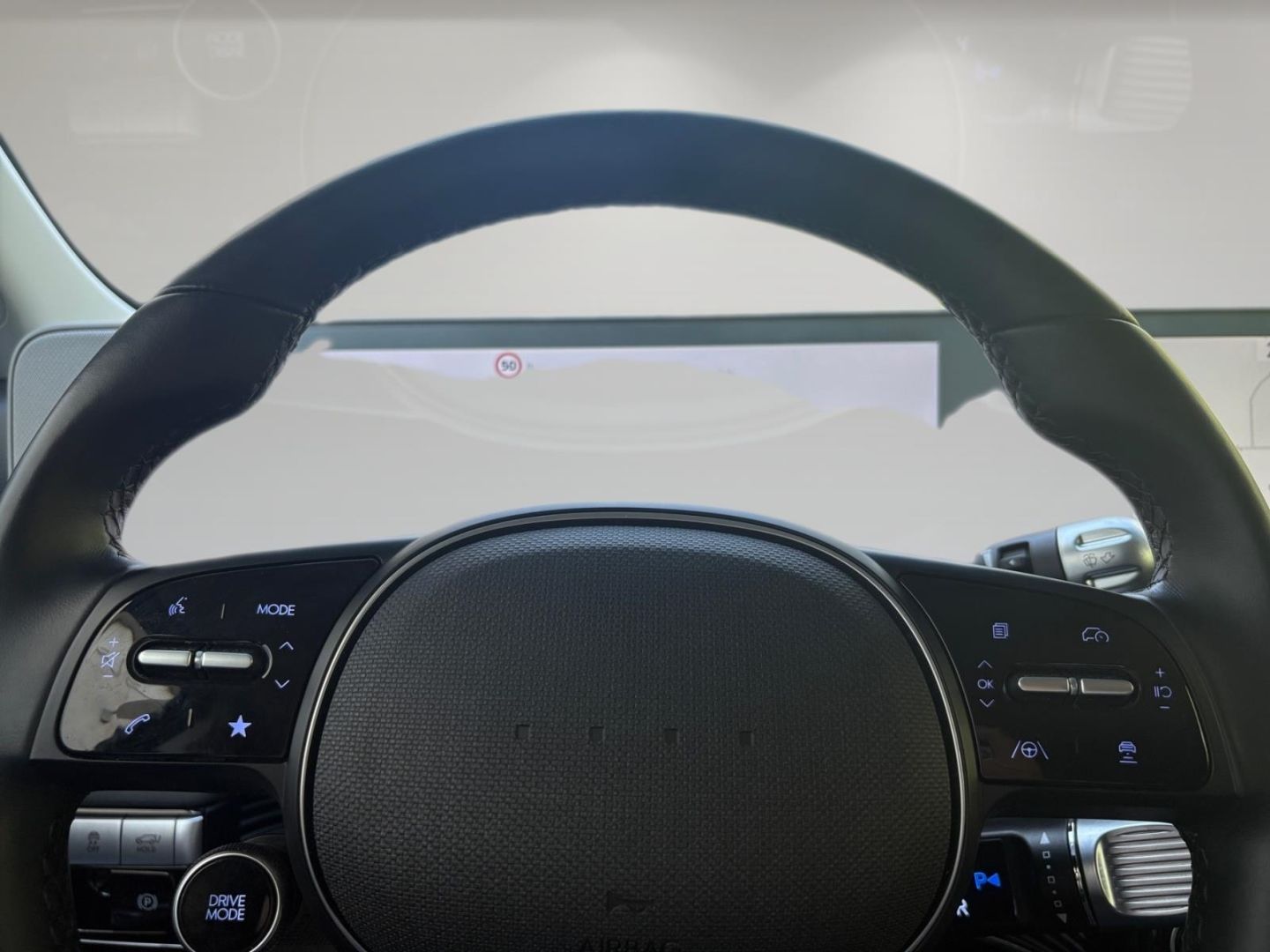Hyundai IONIQ 5 Uniq 4WD 77,4 kWh Relax 20'' HuD LED Mem foto 9