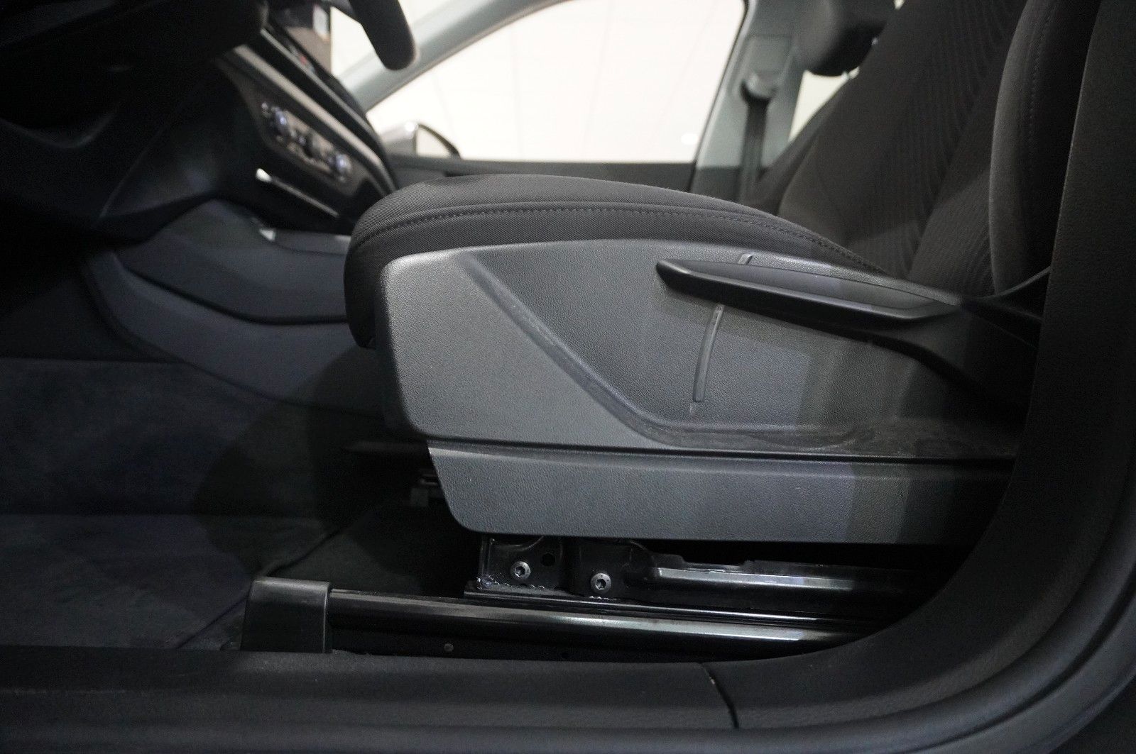 Fahrzeugabbildung Audi Q5 Sportback 35 TDI S-LINE NAVI/LED/SPORT/VIRT.