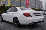 Mercedes-Benz E220 d Avantgarde 9G-Tronic Panorama Kamera Navi - mit Diesel-Antrieb: Fernlichtassistent, Limousine