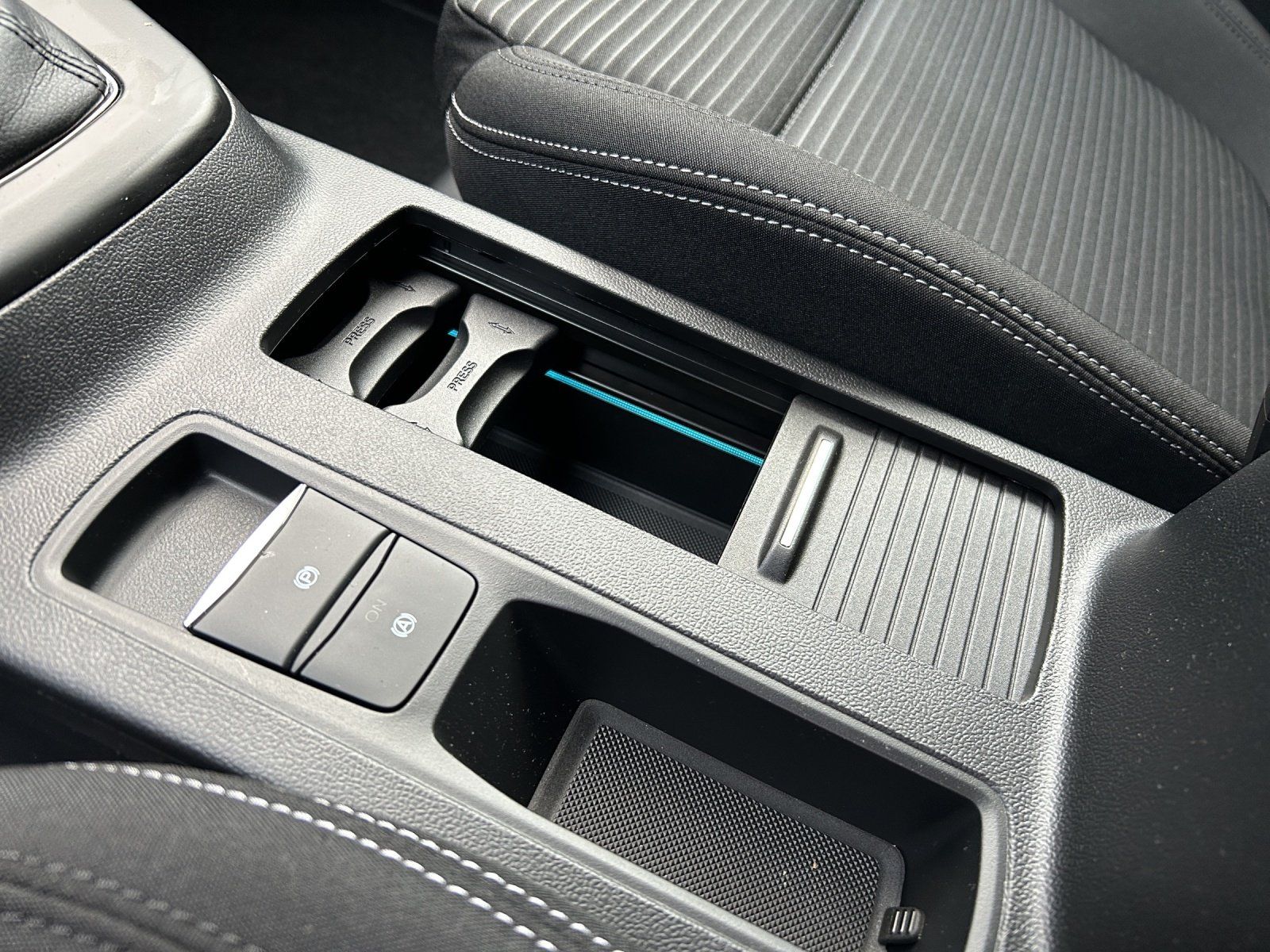 Fahrzeugabbildung Ford Focus Titanium Winter Pak. Assystens Paket. PDC