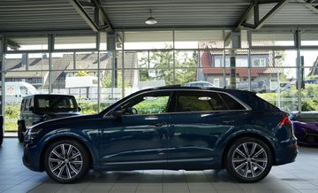 Audi Q8 - 10