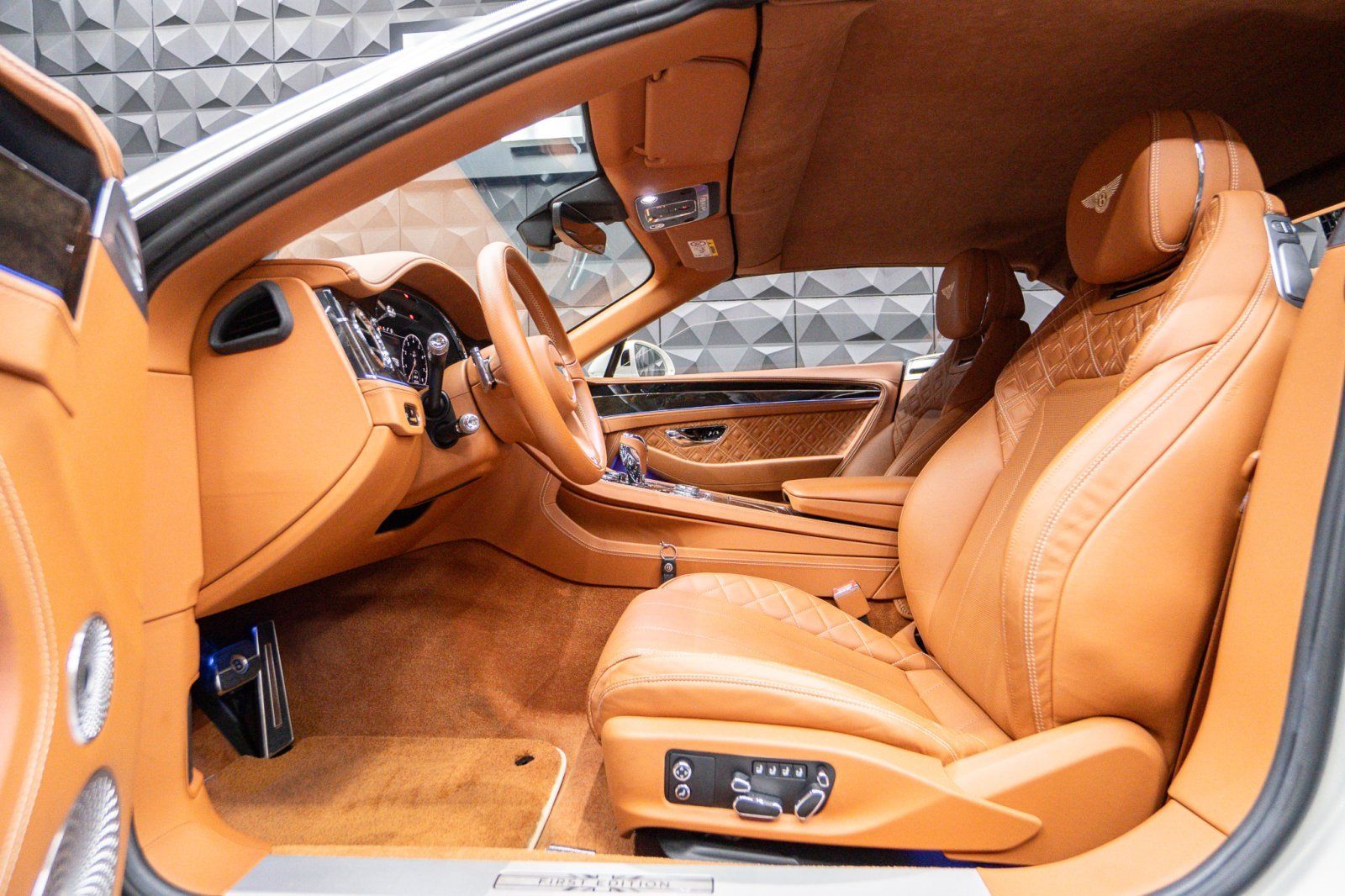 Bentley Continental GTC 100Jahre Edition Mulliner foto 9