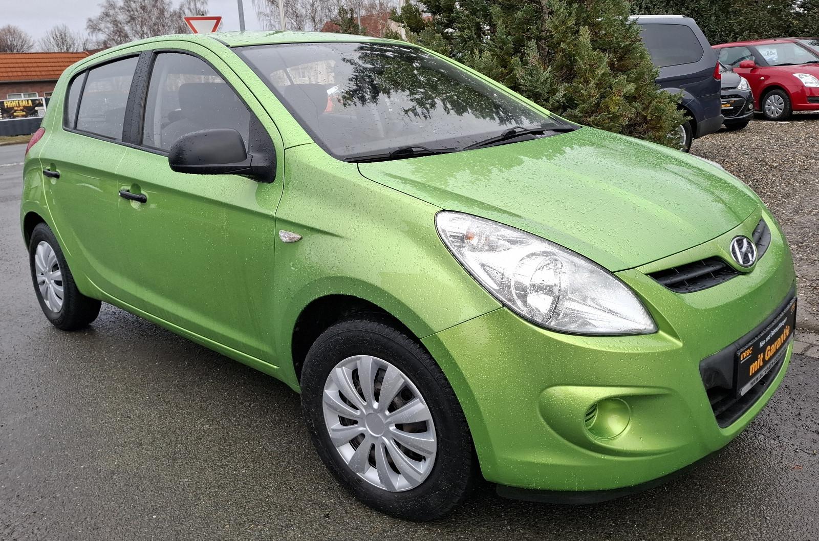 Hyundai i20 Classic *NAVI    *KUPPLUNGSSATZ-NEU!
