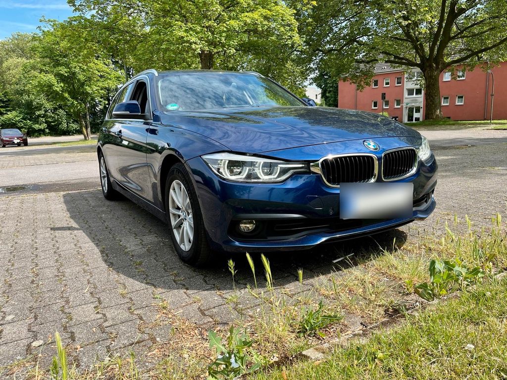 Image of BMW 320