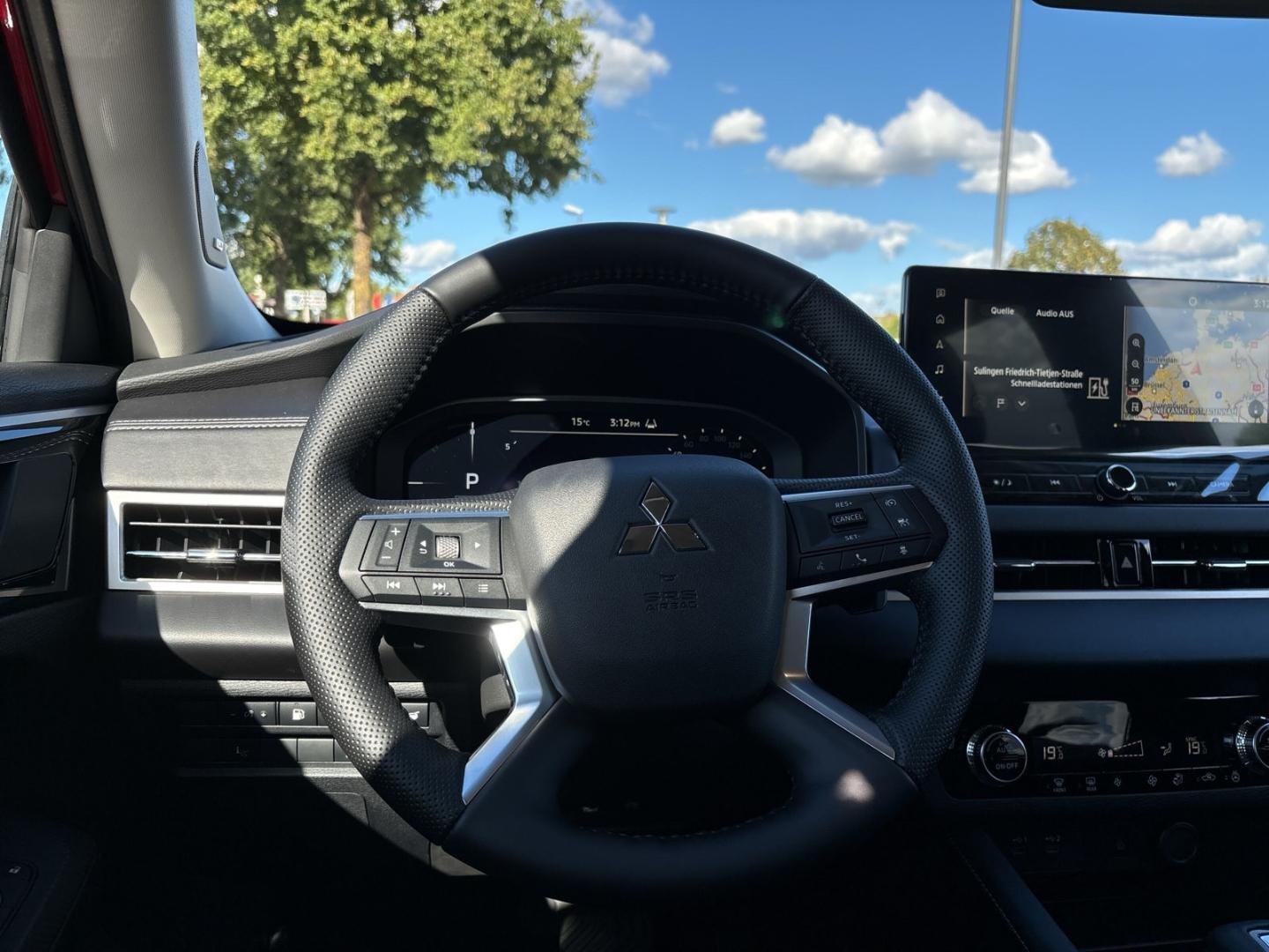 Mitsubishi Outlander Plug-in Hybrid Intro Edition 2,4l Memo