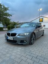 BMW E93 335i DKG - M-Paket - Vollausstattung - BMW 335 aus 2010: 335d