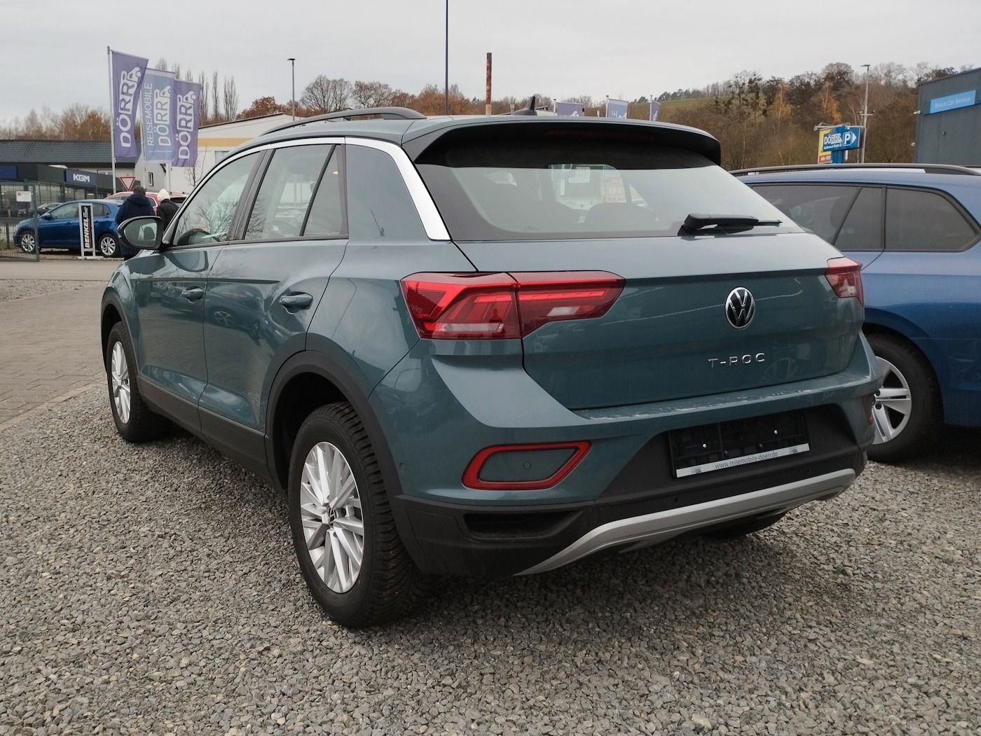 Fahrzeugabbildung Volkswagen T-Roc 1.5 Life NEU42T AHK Standhz ACC LED Kamera