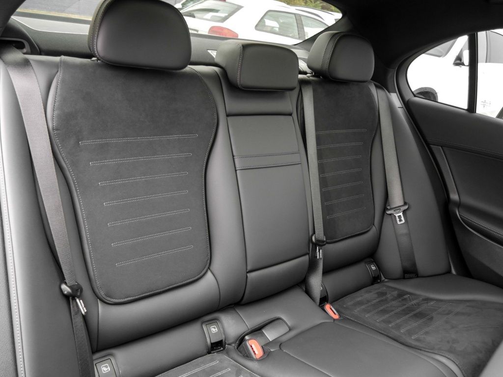Mercedes-Benz C 200 AMG-Sport Pano Burm 360 Night Dist DIGITAL foto 5