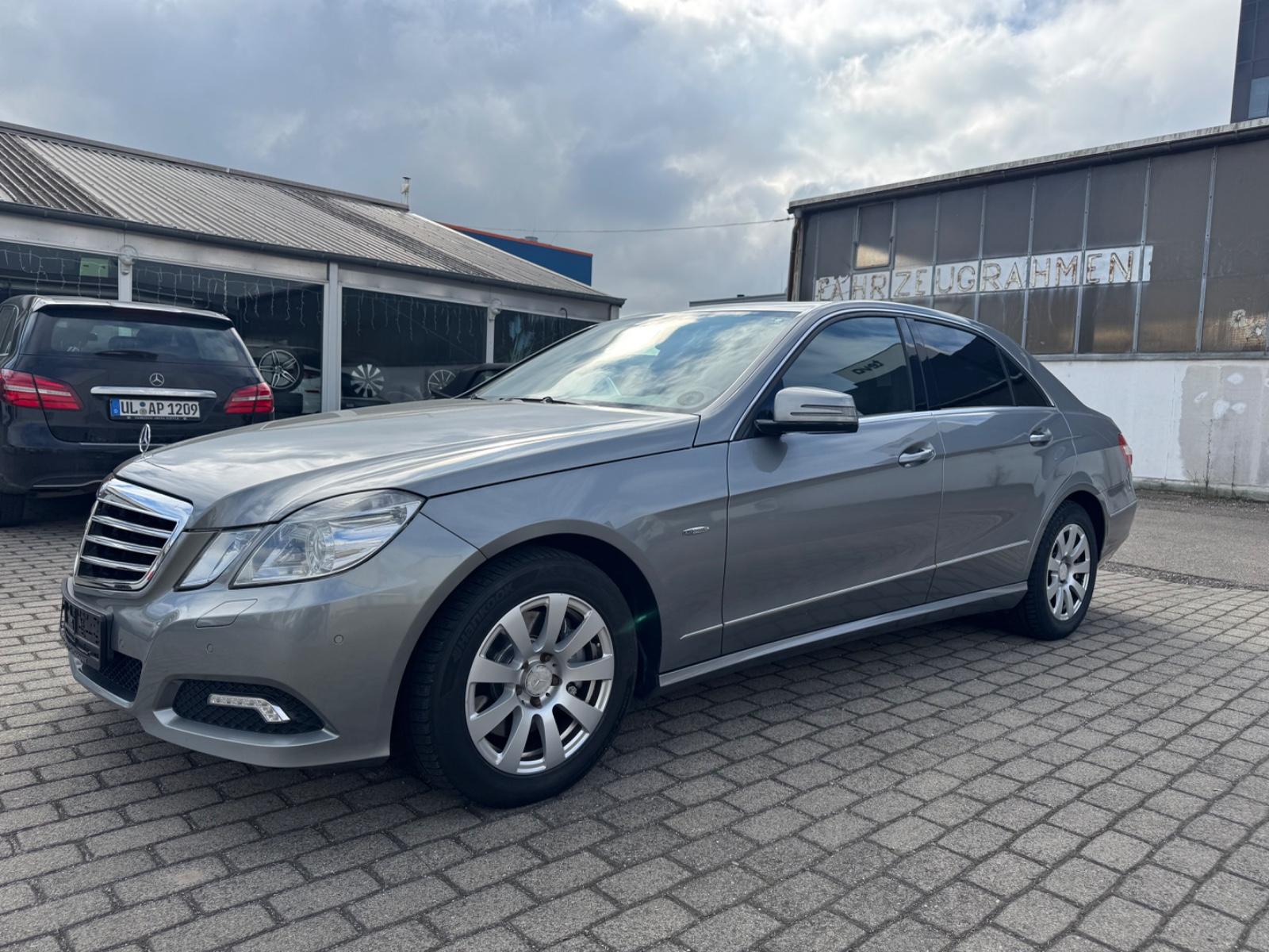 Mercedes-Benz E 250 E Limousine E 250 CDI BlueEfficiency