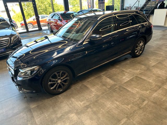 MYAUTOCENTER – Gebraucht- und Jahreswagen mit Werkstattservice in Pfaffenhofen Mercedes-Benz C 180 BlueTec d *Avantgarde*LED*Navi*TÜV*