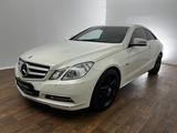 Mercedes-Benz E 220 CDI BlueEfficiency / 2.HA/ 123.tKM / AMG / - Mercedes-Benz E-Klasse aus 2011: Coupe