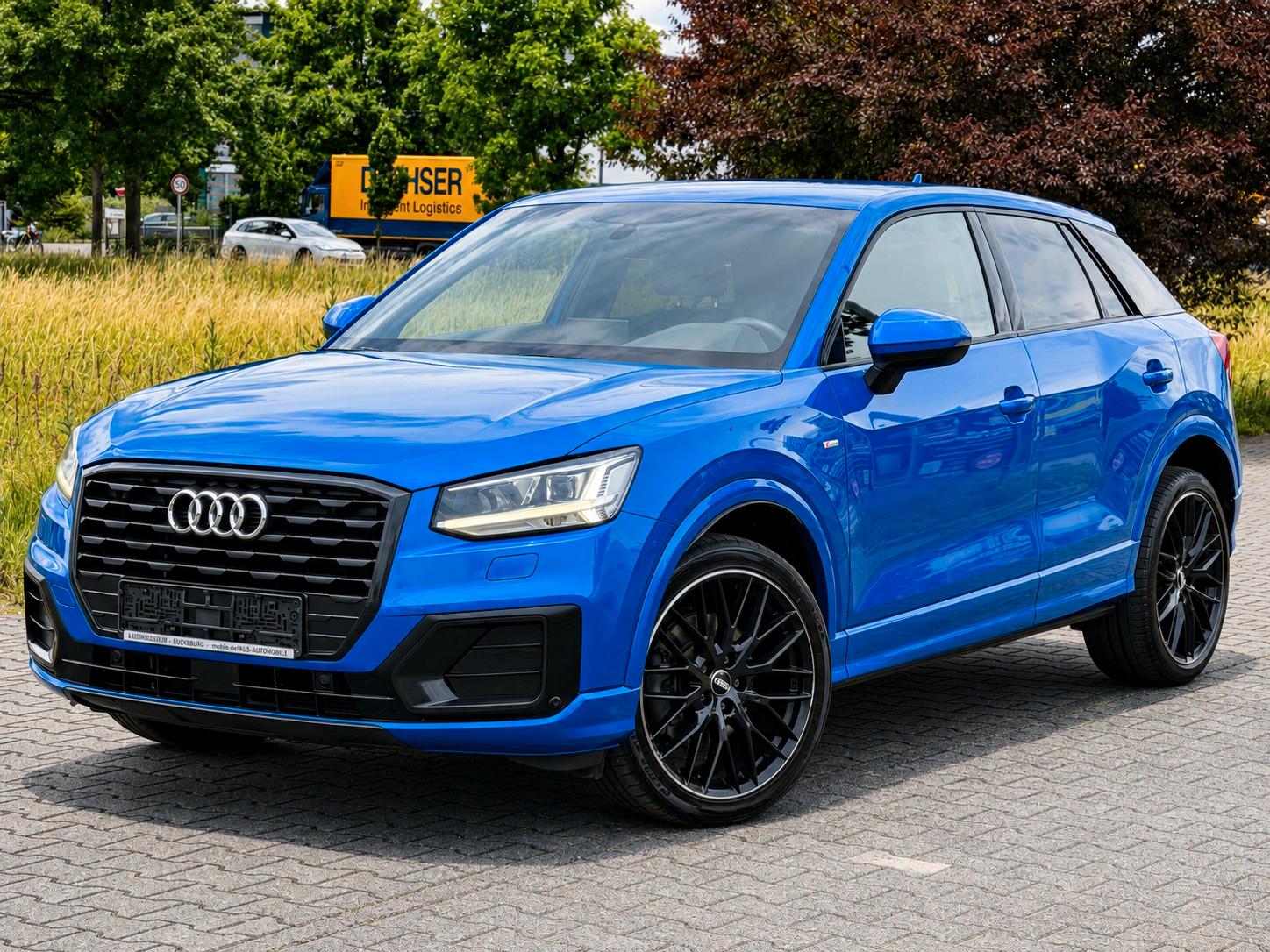 Audi Q2 sport S-Line + *OPTIKPAKET SCHWARZ*VOLL*