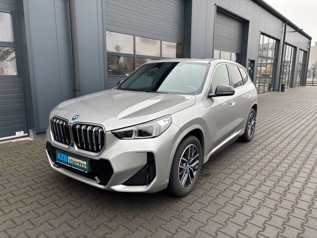 BMW iX1 30 xDrive M SPORT AHK PANO LENKHZ HIFI DAB