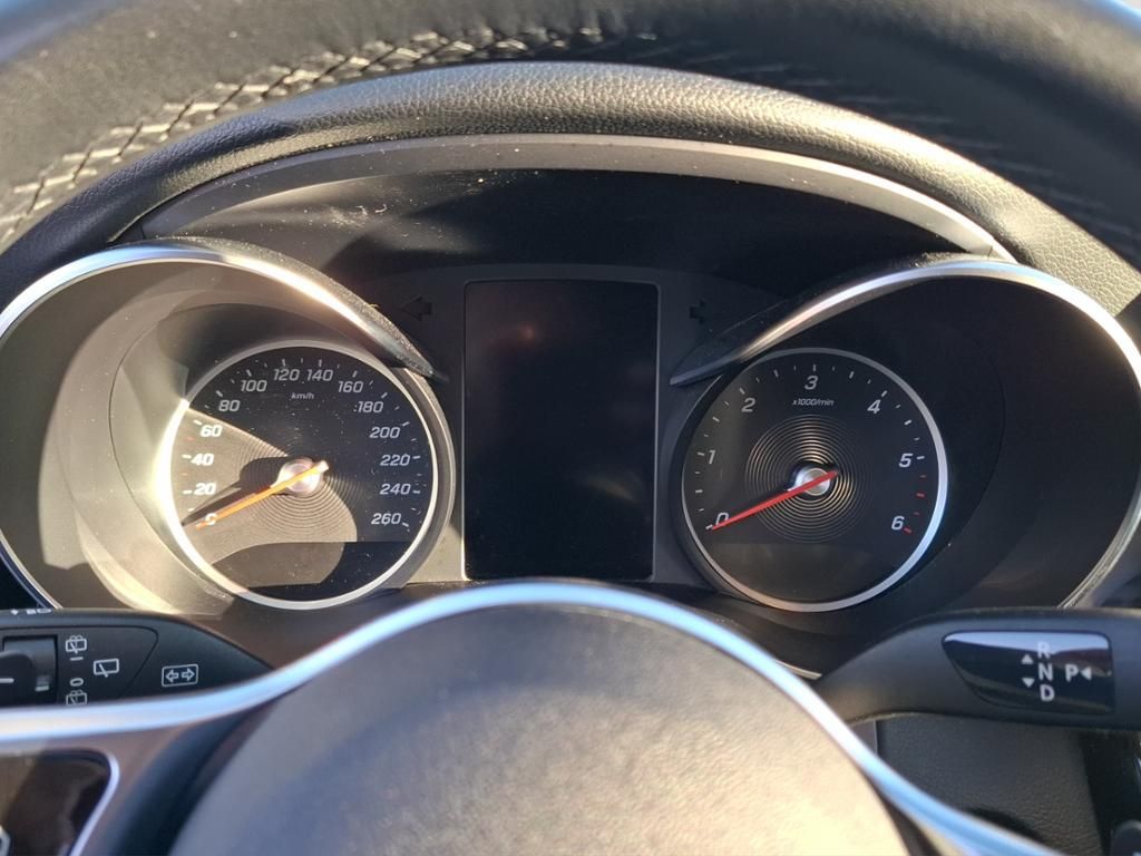 Fahrzeugabbildung Mercedes-Benz C 220 d T-Modell Navi*LED*KeyLess*PakAss*PDC*RFK