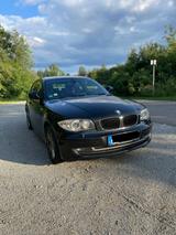 BMW 120i - M-Paket - frischer TÜV (09/2027) - BMW 120 aus 2011: 120i