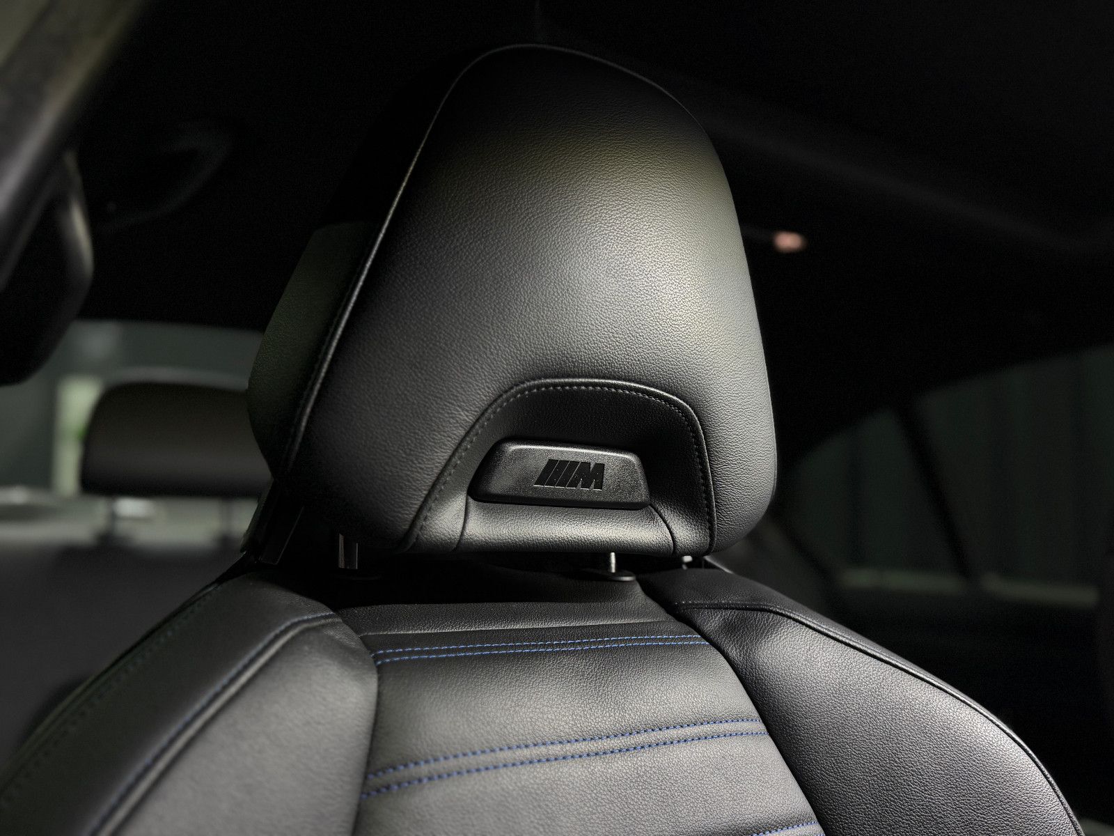 Fahrzeugabbildung BMW M340 i xDrive Limo|M-Sitze|360°|H&K|HuD|VOLL