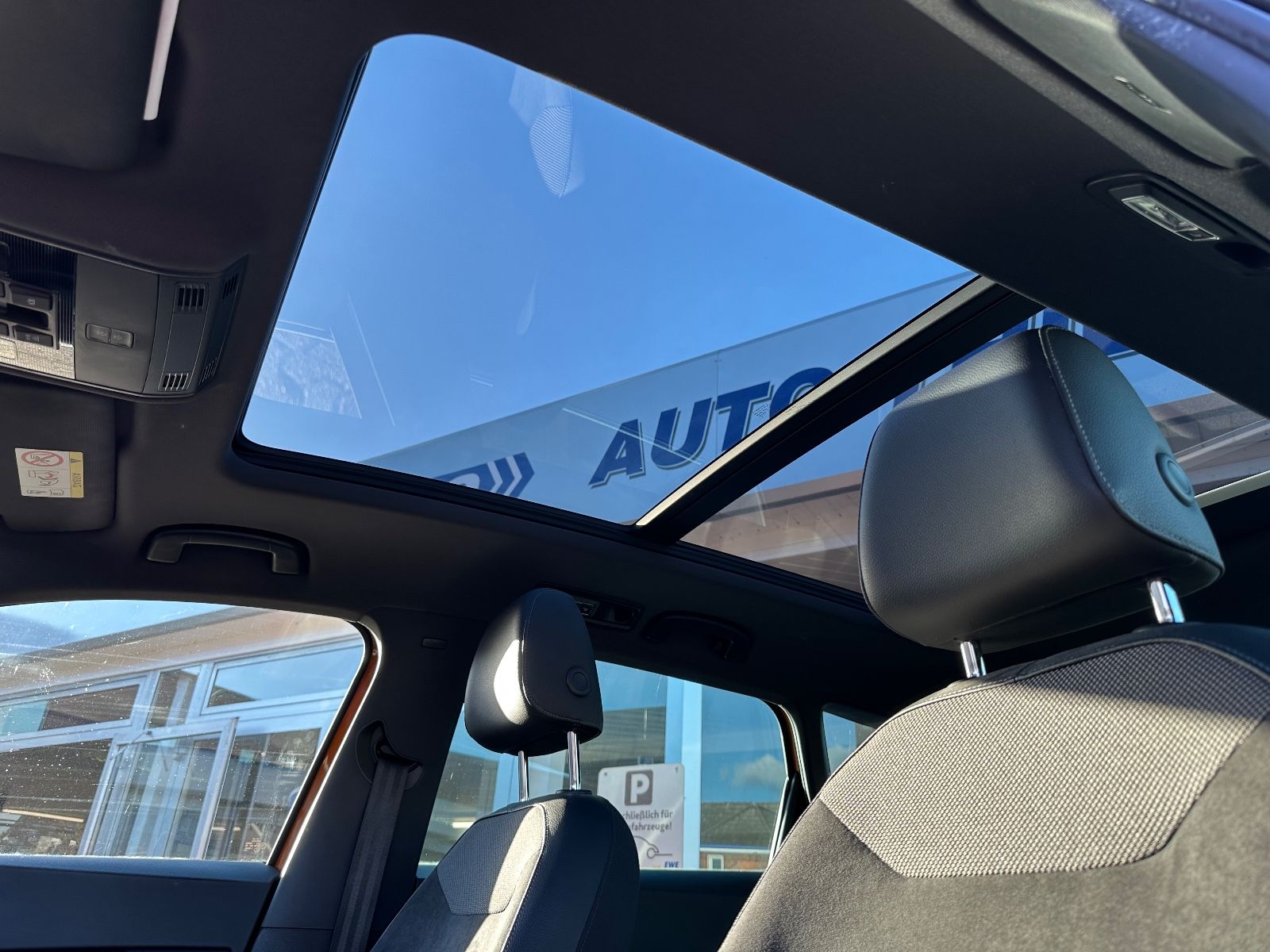 Fahrzeugabbildung SEAT Ateca 1.4 TSI ACT Xcellence Pano/AHK/LED/360°