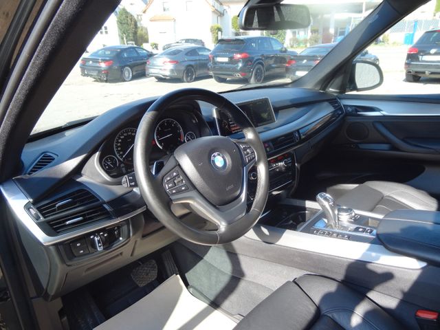 Fahrzeugabbildung BMW X5 xDrive 30d/Mega-Optik/HUD/AHK/2.Hd/20-Zoll/