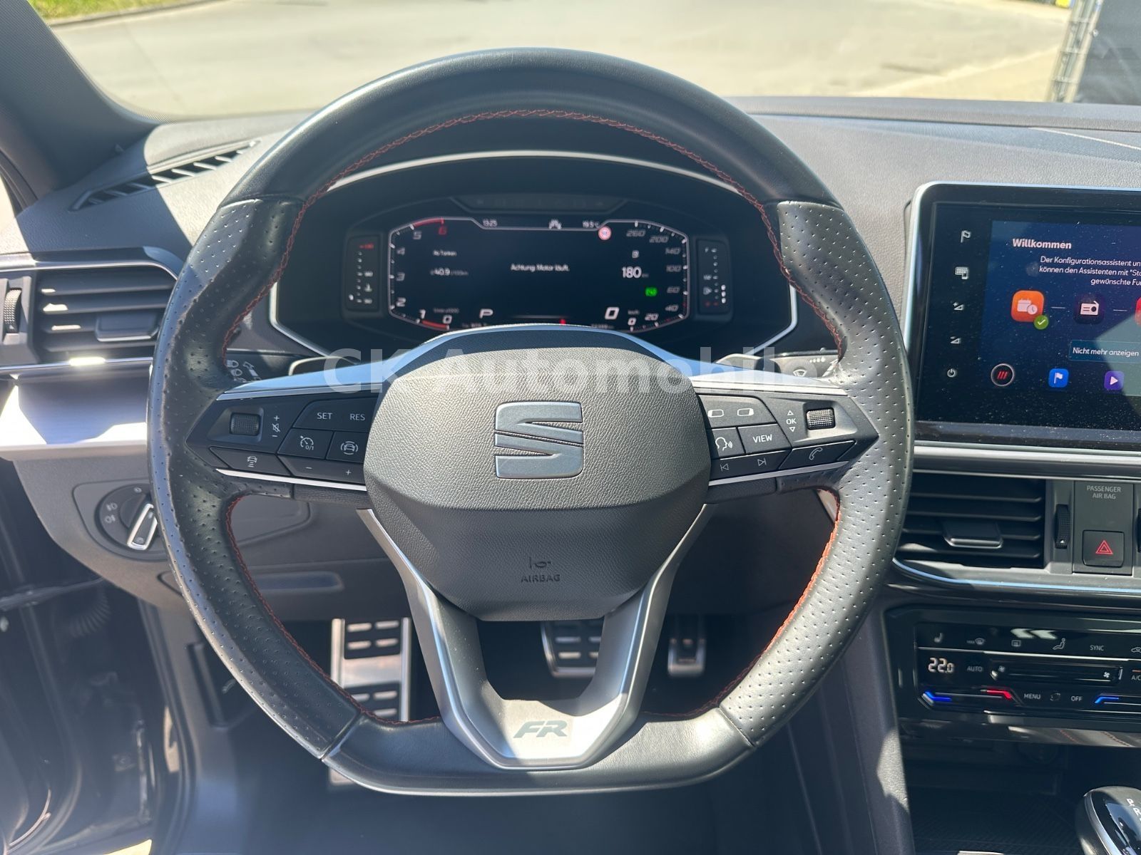 Fahrzeugabbildung SEAT Tarraco FR 4Drive 2.0TDI/Navi/Pano/LED/ACC/AHK