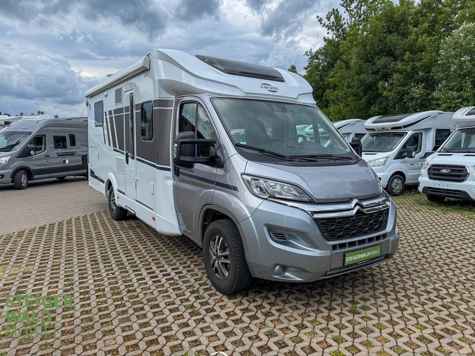 Carado T 459*QB*Hdr. Hubst.*Motorradtäger*SAT+TV*Uvm.