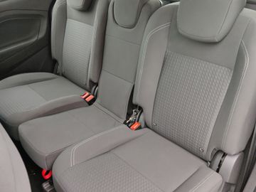Ford C-Max - 12