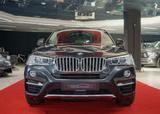 BMW X4 xDrive 30d AHK Kamera Bi-Xenon BMW-Scheckheft - BMW X4 Xdrive30d mit Diesel-Antrieb