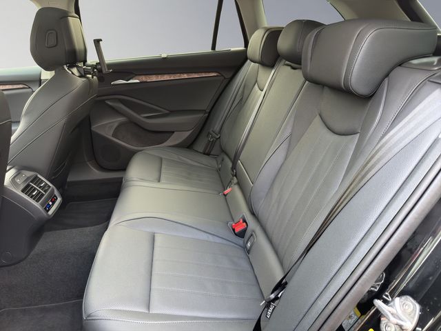 Superb Combi 2.0 TDI L&K DSG HUD PANO MATRIX-LED