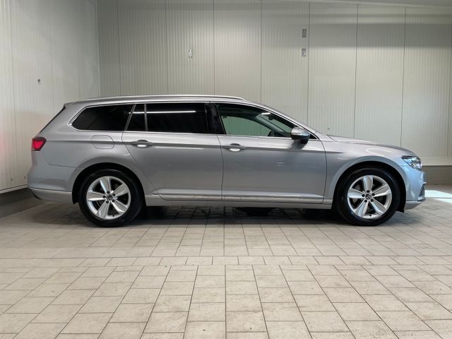 Passat Variant Elegance 2.0 TDI DSG LED PANO NAV