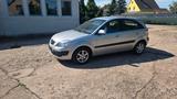 Kia Rio 1.4 EX - silberne Kia Rio