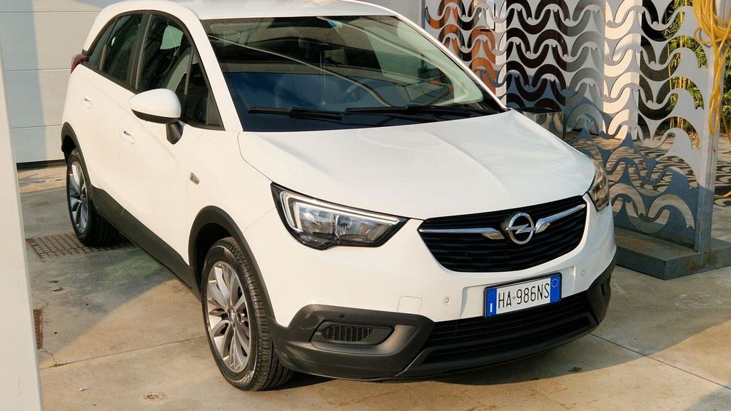 Image of Opel Crossland (X)