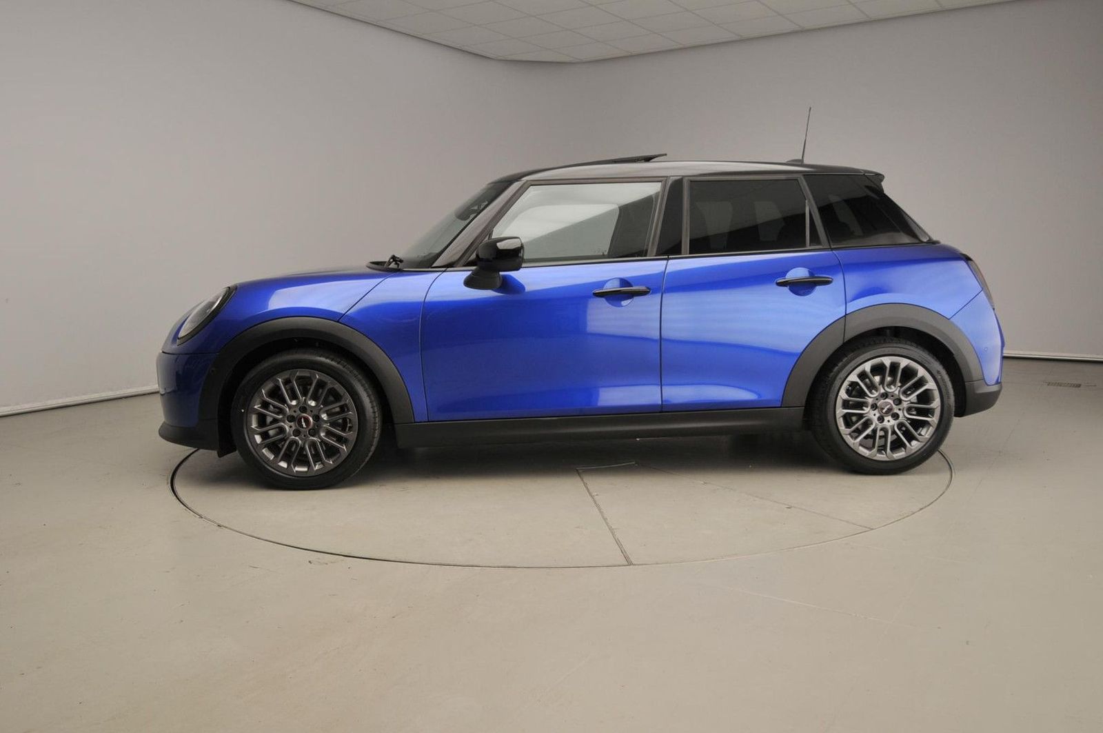 MINI Cooper C 5-türig Favoured M pakket / panorama da imagem 2