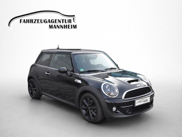 MINI Cooper S *PANORAMA - LEDER - Steuerkette NEU*