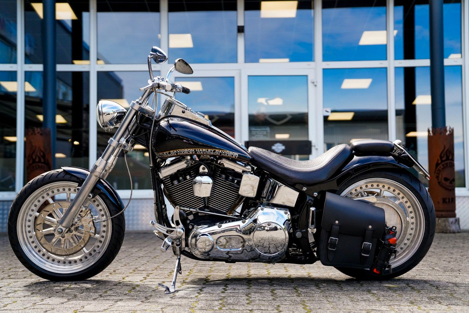 Fahrzeugabbildung Harley-Davidson FLSTC HERITAGE SOFTAIL CLASSIC EVO Custom Umbau